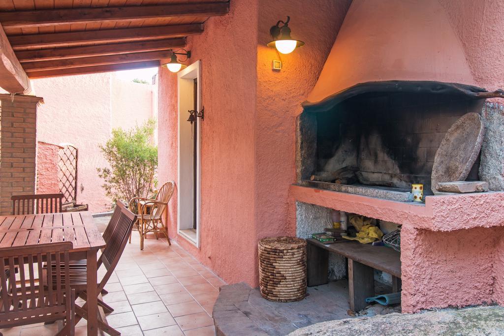 Casa vacanze San Pantaleo Villa Exterior foto